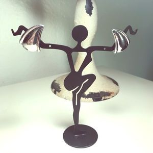 VTG Monet Silver Tone Scalloped Shell Earrings